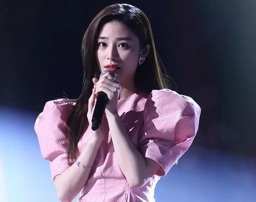 中国好声音五强争霸赛,伍珂玥全场第一,“爱哭鬼”王靖雯第二