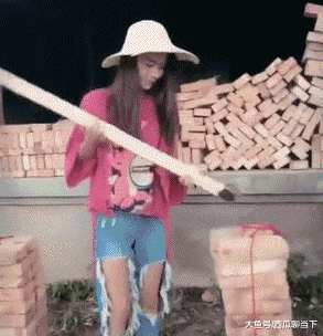 |搞笑GIF:对不起了兄弟 我真不是故意的