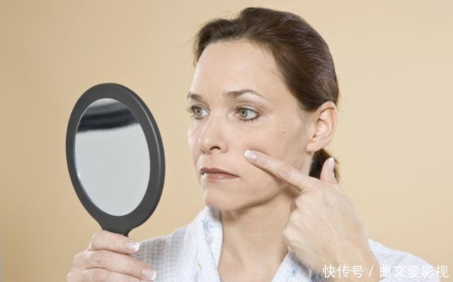 女人衰老，脸上会有4种表现，养成5个习惯来延缓，有一个也好
