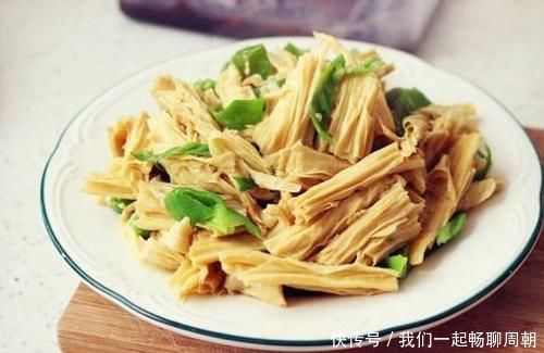 排毒|人到中年,要学会吃三种食物,排毒润肤,延缓衰老,增强皮肤弹性