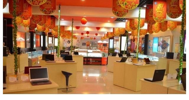 倒闭|大量实体店倒闭，好多老板每天靠借款来维持生活？不能只怪马云
