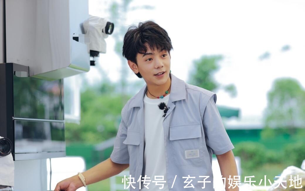 宁静和黄晓明爆发了矛盾,全网都心疼黄晓明,我倒觉得宁静更可怜