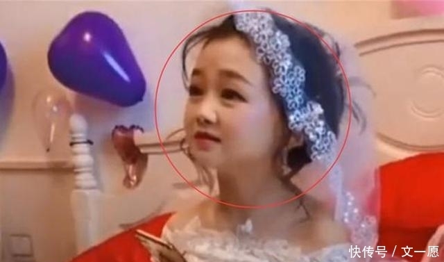 爹妈|成都最美袖珍女孩结婚了，30多岁拥有十几岁的童颜，爹妈含泪送嫁