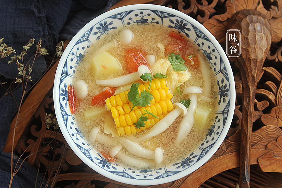 鲜香|入秋后要多喝的快手汤，鲜香不腻，简单不减营养，比骨头汤还好喝