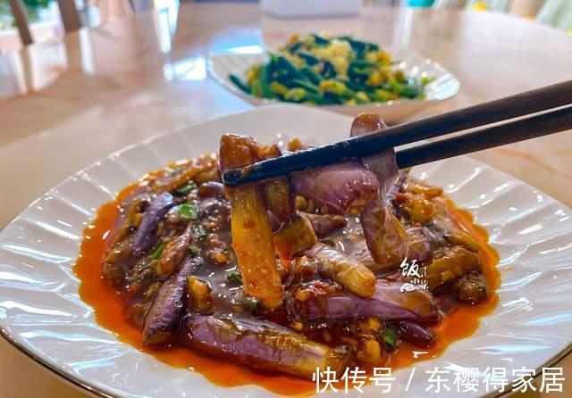 肉末|秋后也可以放心吃茄子,教你一个做法,茄子美味下饭,营养又健康