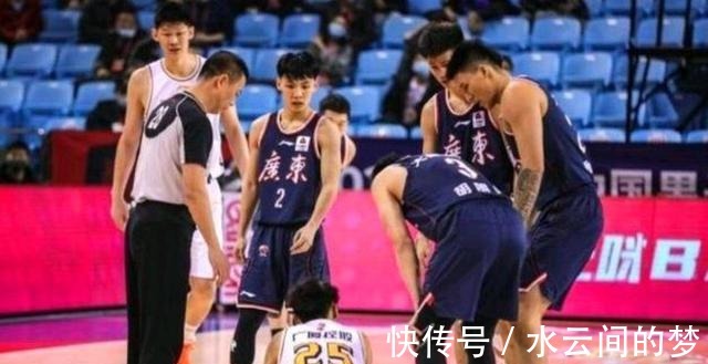 肘击|“杜润旺肘击赵岩昊事件”再次升级,篮协必须严惩施暴者和闫军!