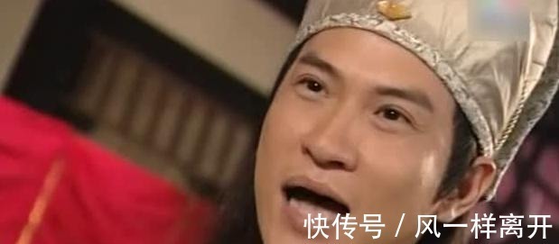 拟声词$官员要求众才子做对联,此人受尽白眼,说出一对联,众人立马闭嘴