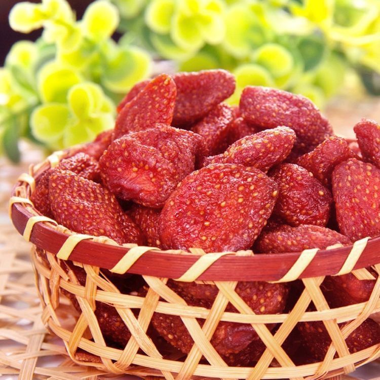 这些水果非要做成果干,西瓜干没法入口,榴莲干已丢失灵魂