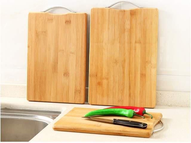  柳木|哪种材料制作的案板最好？大厨推荐这4种，抗菌耐磨，坚硬韧性足