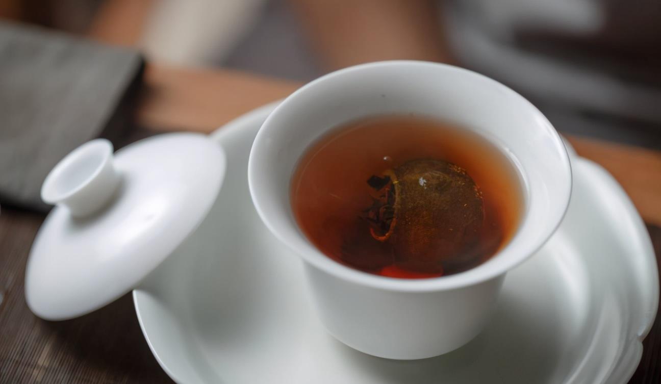 家有“3样废物”养花不用买肥料,知道为什么、该怎么用吗?