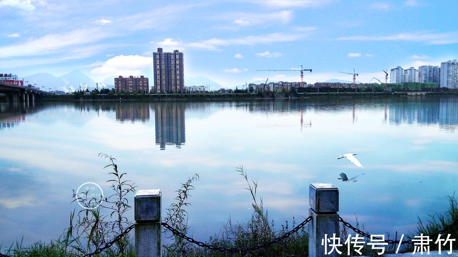 秋水@望穿秋水的日子,长出了多少秋草