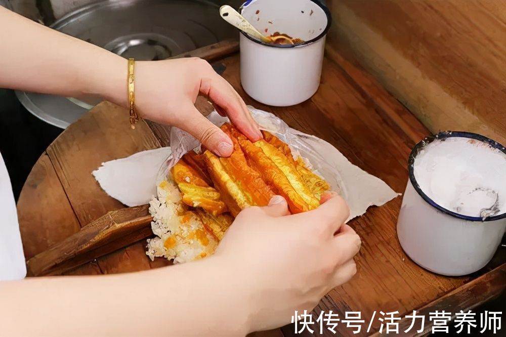 早餐不能喝咖啡、吃油条？营养师：想健康吃，可以选择这3种食物