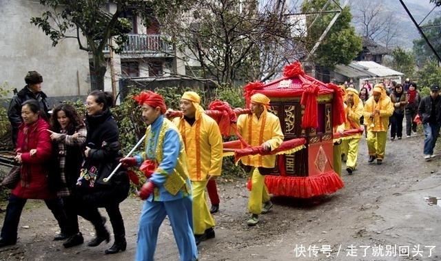 婚礼|法国小伙倒插门到中国农村，传统婚礼让新娘喜不自禁