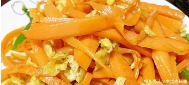 家味美食胡萝卜炒鸡蛋，回锅肉，西兰花炒蘑菇，青椒酿肉的做法