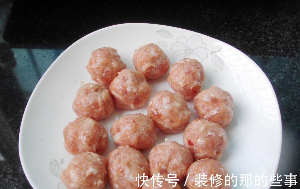 素丸子|炸丸子，多加“１味”食材，劲道不散，又鲜又嫩，都吃好的不得了
