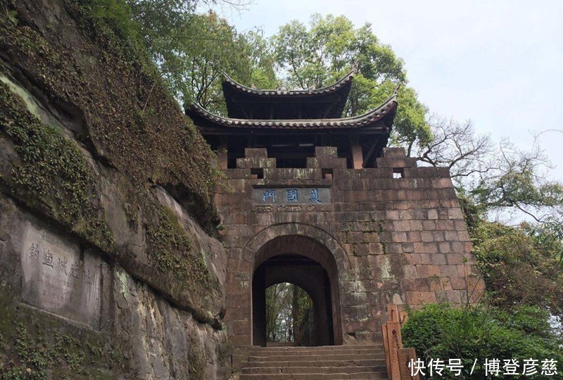 蒙哥|顶住窝阔台、蒙哥两代大汗进攻的南宋，为何还是被忽必烈所灭？