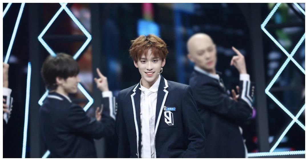 余景天不退赛还有望C位出道？网传罗一舟C位已定，猕猴桃的魔咒