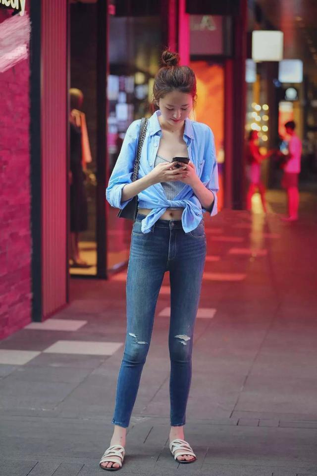 短发|清秀妩媚的短发美女,身穿短款衣装,清凉又时尚