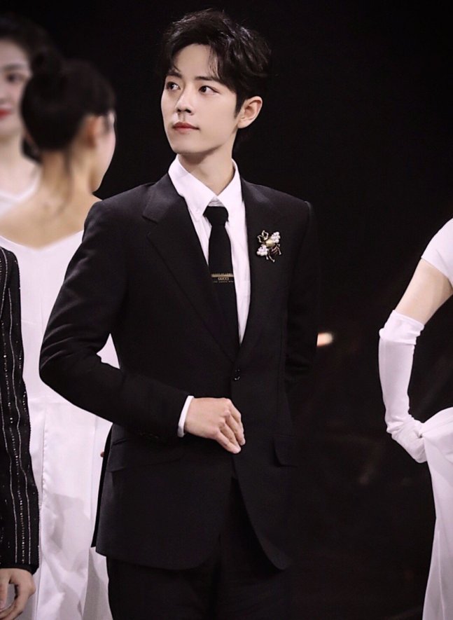 或成过去式,欢瑞高层为某位艺人疯狂打call