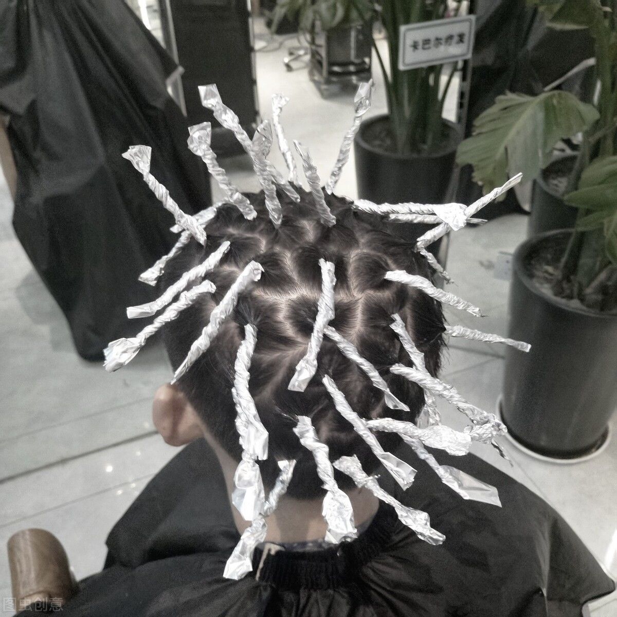 发型 女孩子讨厌的男生发型,“渣男锡纸烫”成功上榜,图四男生都嫌弃