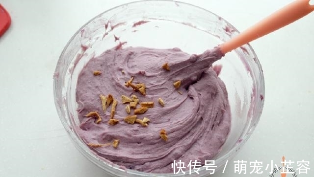 面团|家里有面粉一定要试试，上锅一蒸，柔软好吃，蛋糕一次成功