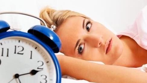 加速女性衰老的5大行为，做得越多，老得越快，你是不是常做