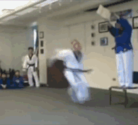 |搞笑GIF段子:就这样又失去了一个朋友