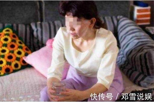 小可|孙女和爷爷睡觉从来不哭，看到真相后宝妈怒骂你不要脸孩子要脸