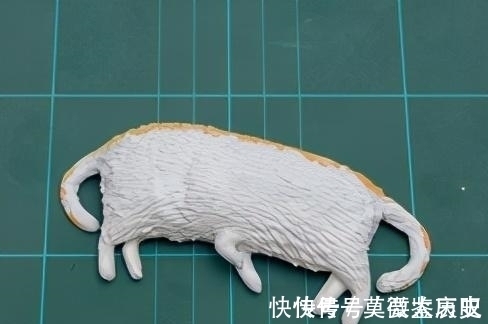 小猫|全球的猫都想屏蔽这个日本人,他到底做了多少沙雕手办?