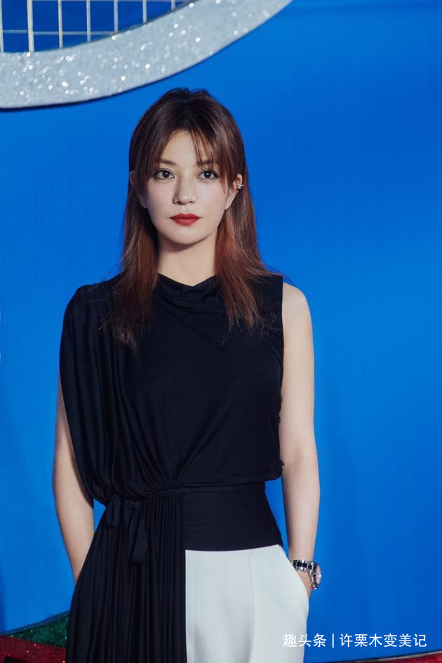 女性|奔五的女人尽量别留长发、烫卷发,推荐这5款发型,太减龄了