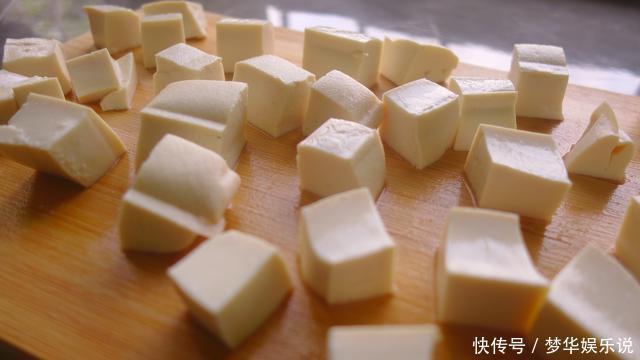 内酯豆腐|咸蛋黄的这种做法拌饭最香,我经常在家做,特别简单的家常菜