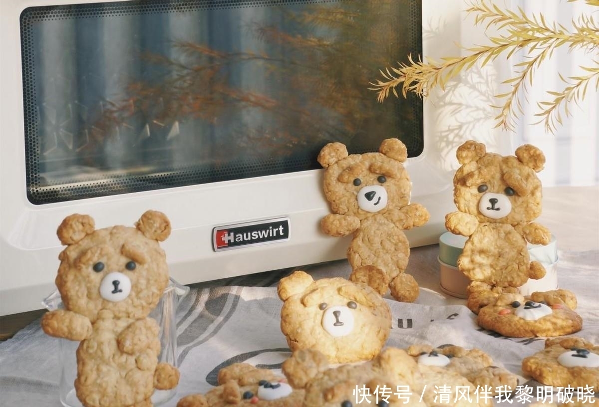 将燕麦换一种新吃法,做成小熊造型的饼干,大人孩子都喜欢