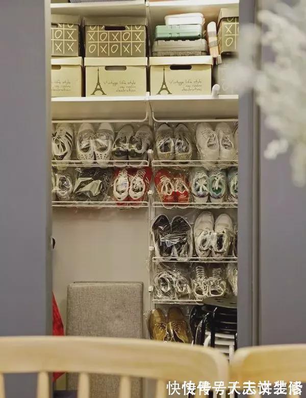 主卧室|55㎡的小户型竟然一点也不挤,主卧室还有个大衣帽间!