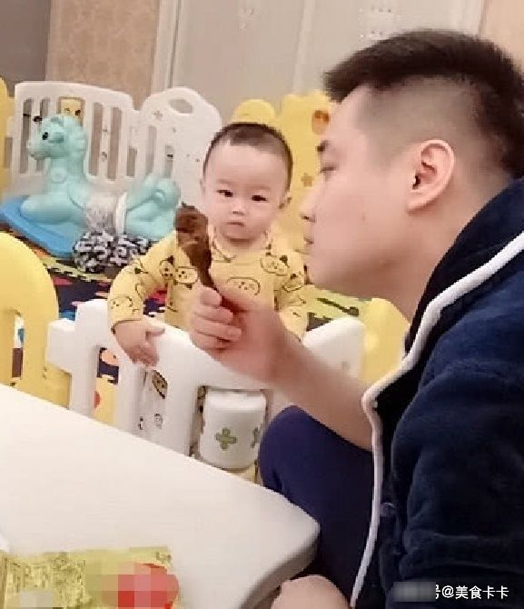 宝宝|“馋嘴奶爸”带娃火了,看到奶爸得意的模样,宝宝:记仇第一天
