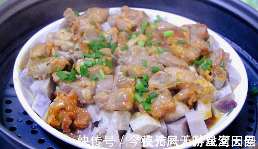 蒸排骨，最忌讳“焯水”！教您正确做法，排骨不腥，嫩滑多汁