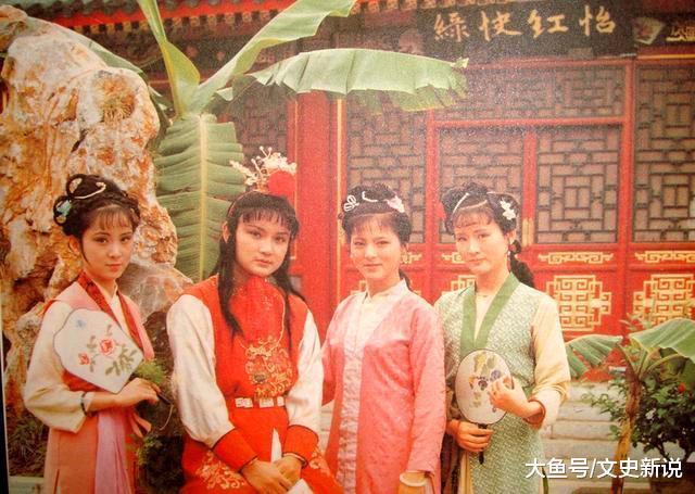 贾母@袭人挖空心思讨好王夫人，还是没当上姨娘，只因她做错了一件事