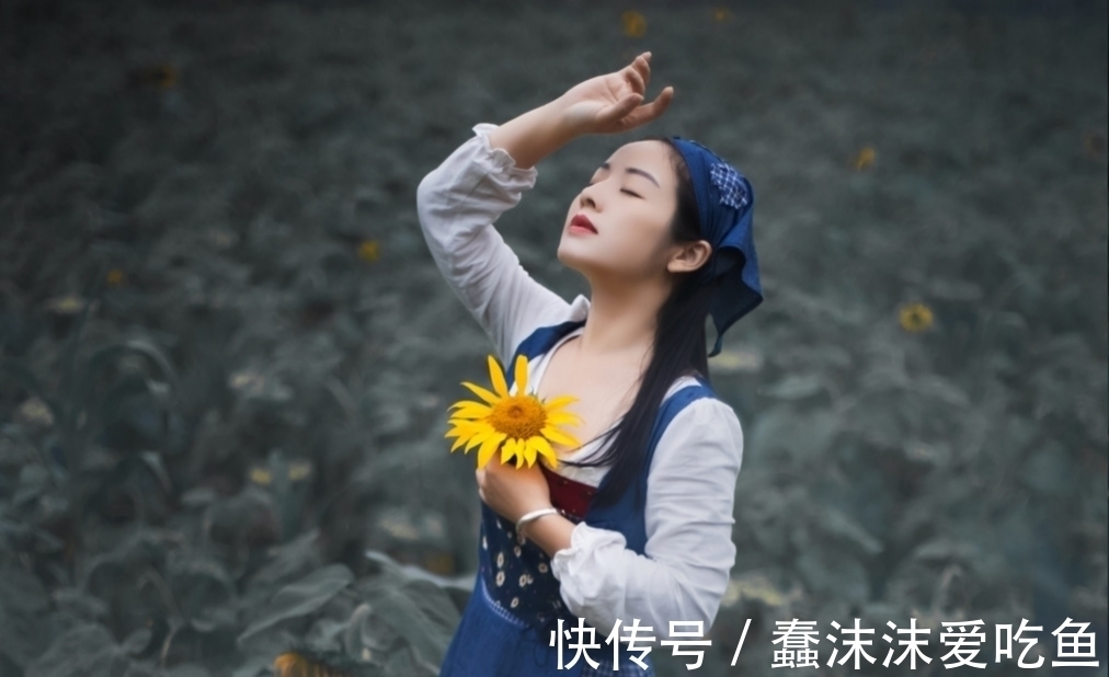 碧汉!原创对联·十二副丨抱十里荷塘,花开若雪;依一弯柳岸,萍聚连根