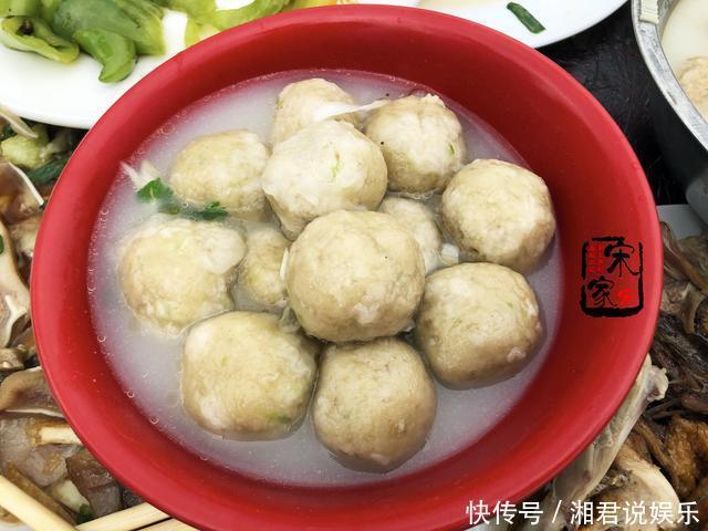 宴席|农村330元一桌的宴席,鸡鸭鱼肉都有,利润在哪
