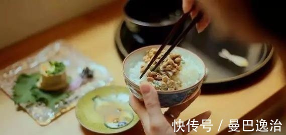 延缓衰老|“老得慢”的女人,大多有2个好习惯,若你也做到,或许人显年轻