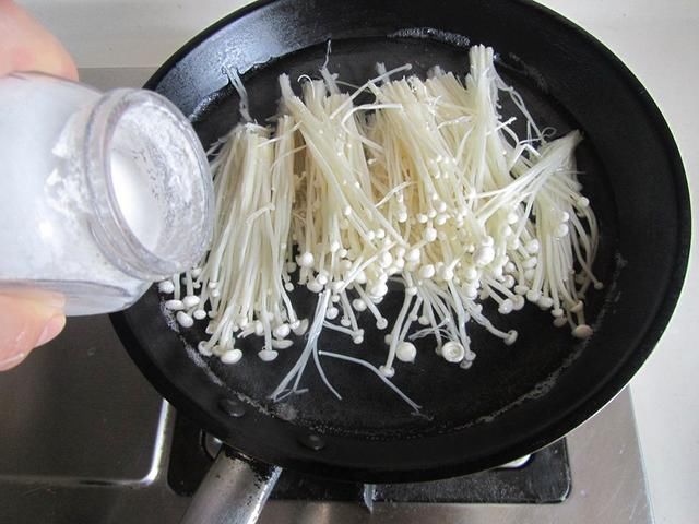  教你几道特色家常菜，做法简单上档次，来客人端上去特别有面子