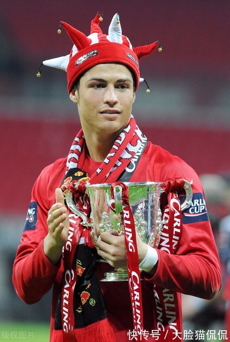 曼聯(lián)|克里斯蒂亞諾·羅納爾多已身著曼聯(lián)新主場球衣