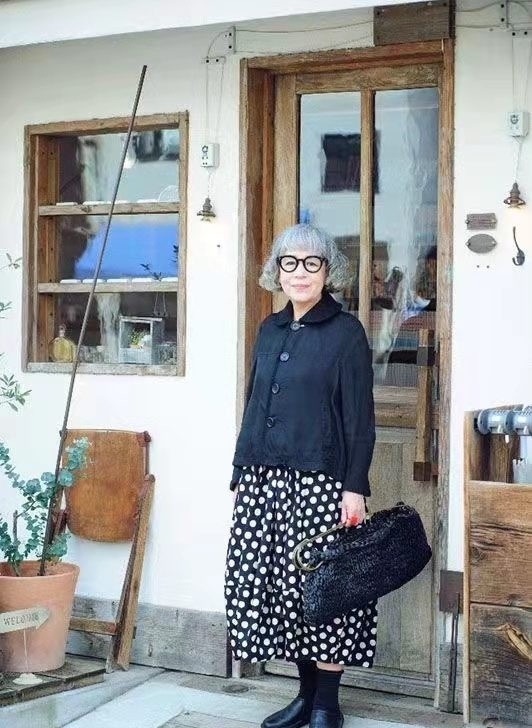 阔腿裤 年龄只是数字,会穿的人更受岁月宠爱,看这些奶奶的穿搭大气利落