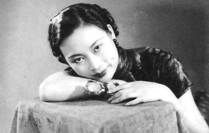 丈夫|丈夫是民国总统，母亲是民国美女，她晚年却病死庙中