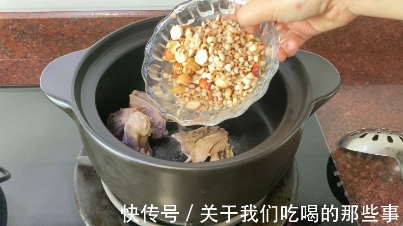 食材|立秋后该喝的养生汤,4种食材煮一煮,健脾养颜降秋燥,平稳度秋