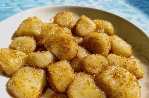 教你在家做糯米果,不煎不油炸,口感软糯,甜甜的好好吃