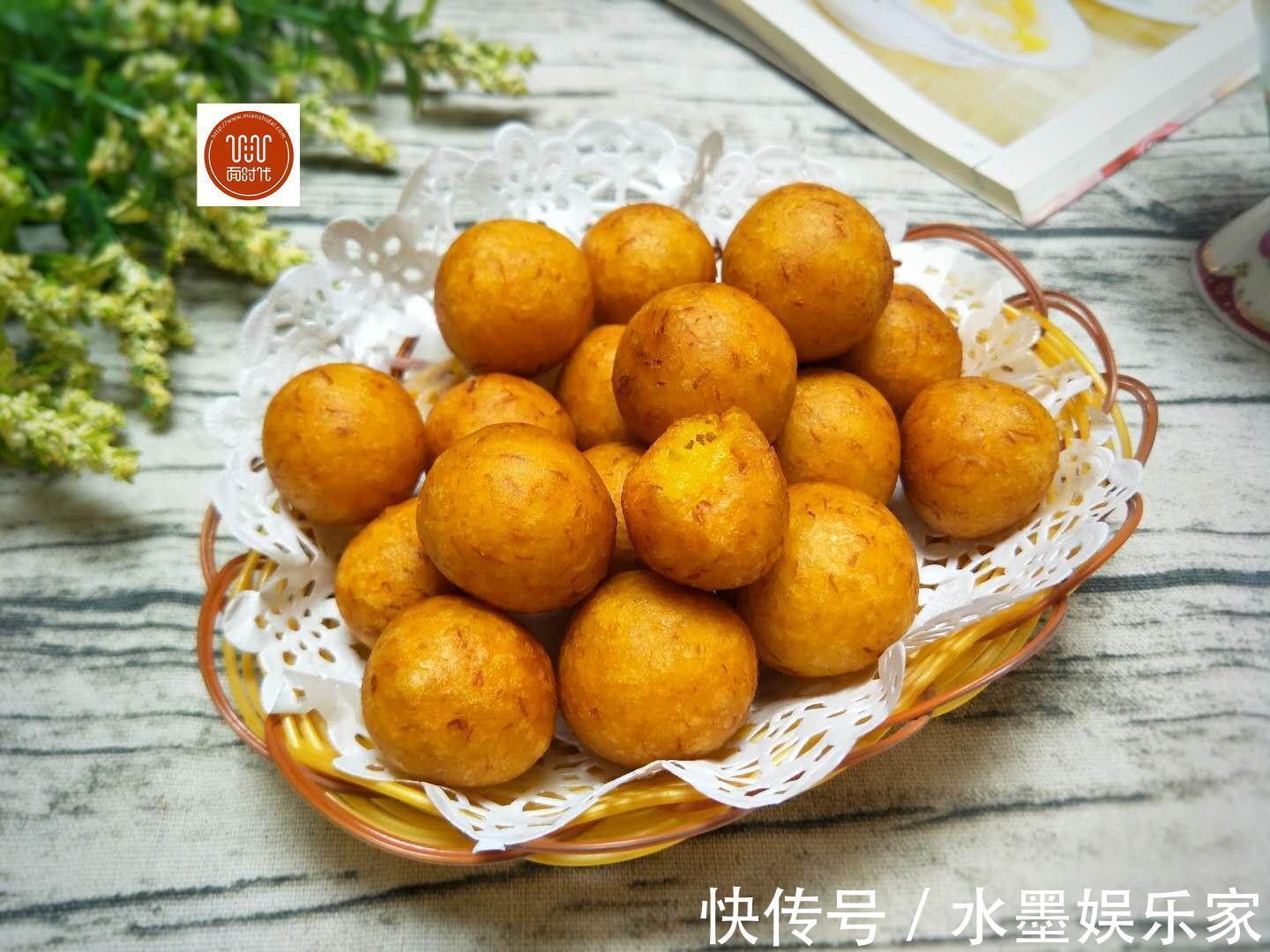 南瓜不要煮粥喝了,教你个新吃法,做出来比鸡米花都好吃!