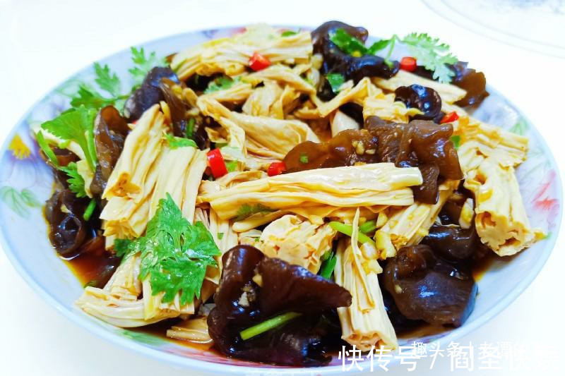 多春鱼|朋友来家做客,我做8菜1汤招待,引众多网友点赞评论太丰盛了