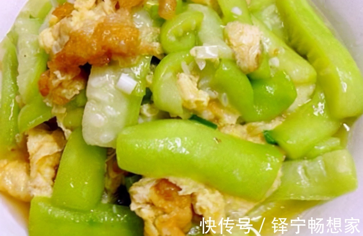 丝瓜|想长寿得会吃,三种美食每天吃点,健脾养胃,排毒抗衰,滋补身体