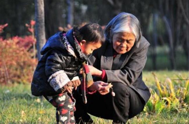 爸爸|谁带大的娃智商更好?爸爸?妈妈?还是奶奶?耶鲁大学公布了答案