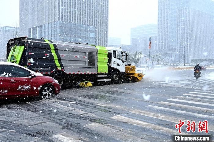 赵阳|浙江杭州迎大雪天 已启动抗雪防冻应急响应